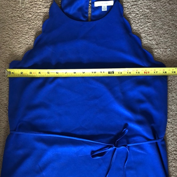 Lost April Shift Dress with Scalloped Edging - Picture 4 of 7